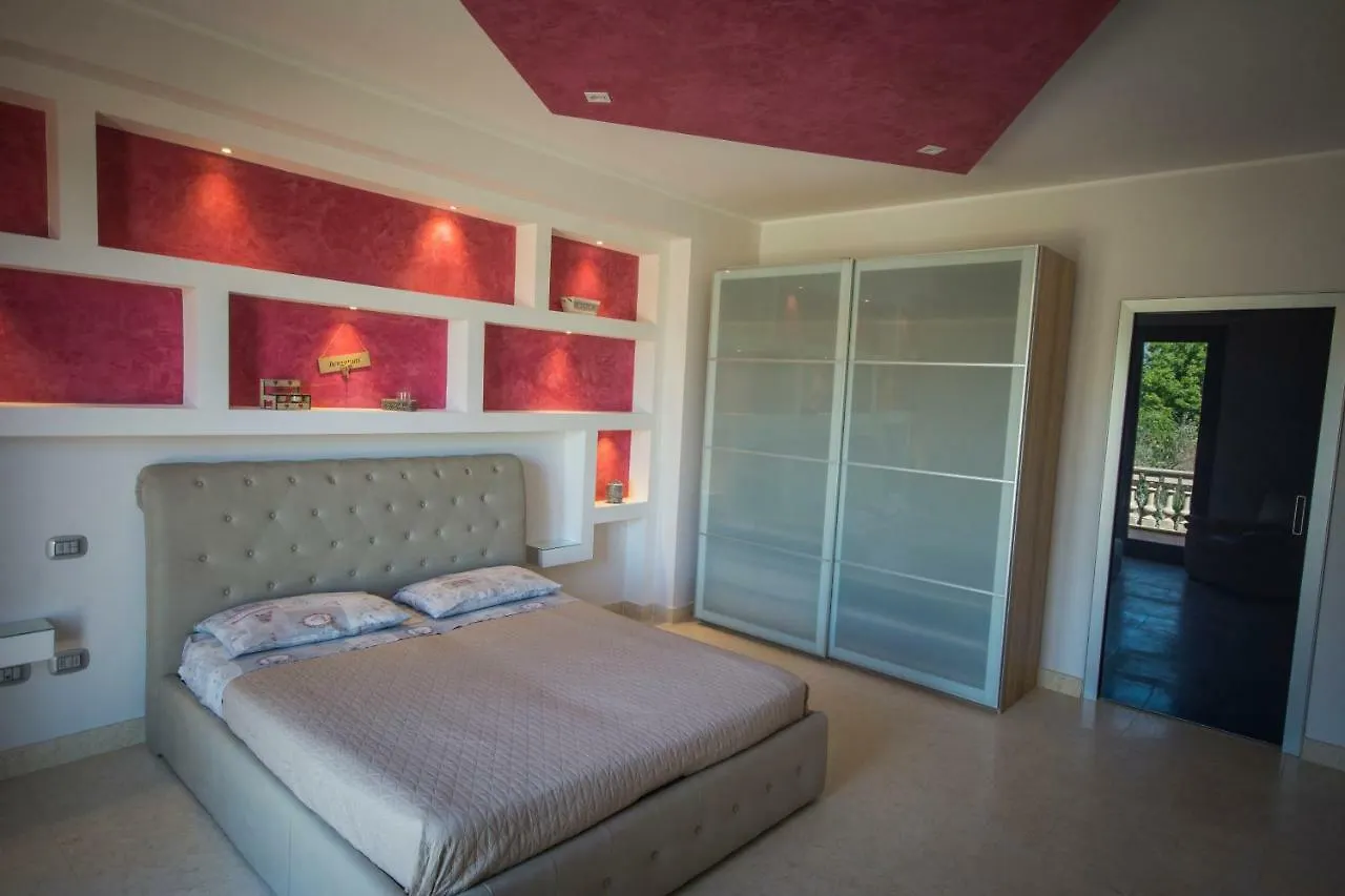 Apartamento Appartamenti Villa Sabina Lecce Italia
